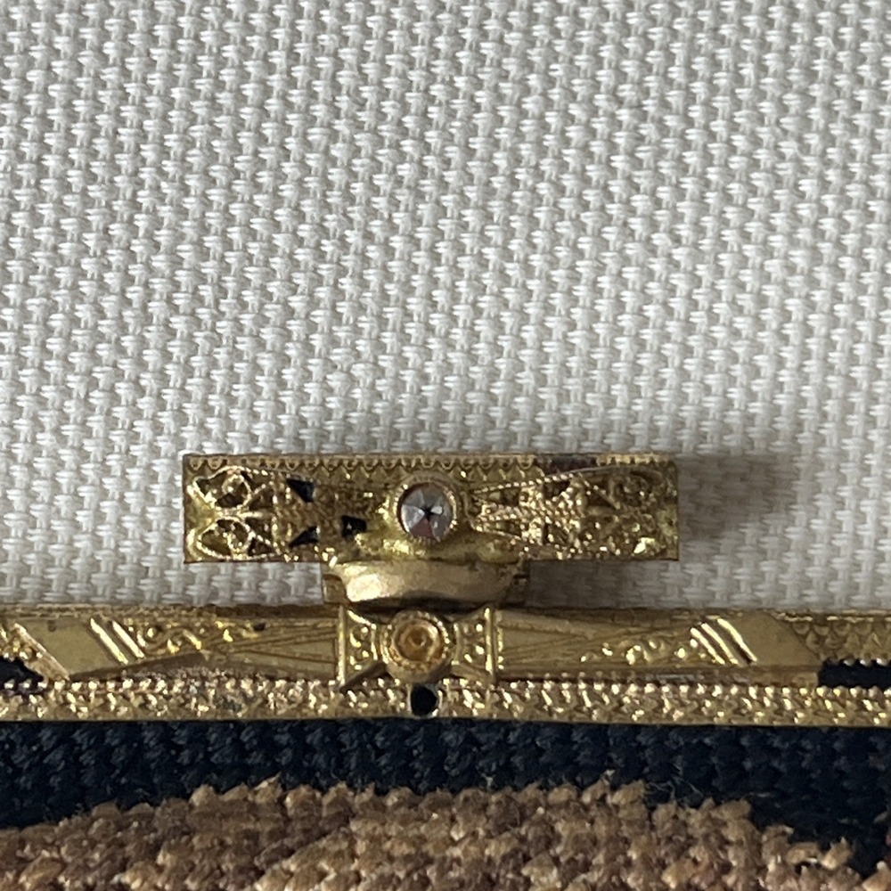 Vintage Needlepoint Evening Purse With Gold‎ Chain Floral Pattern - Picture 3 of 10